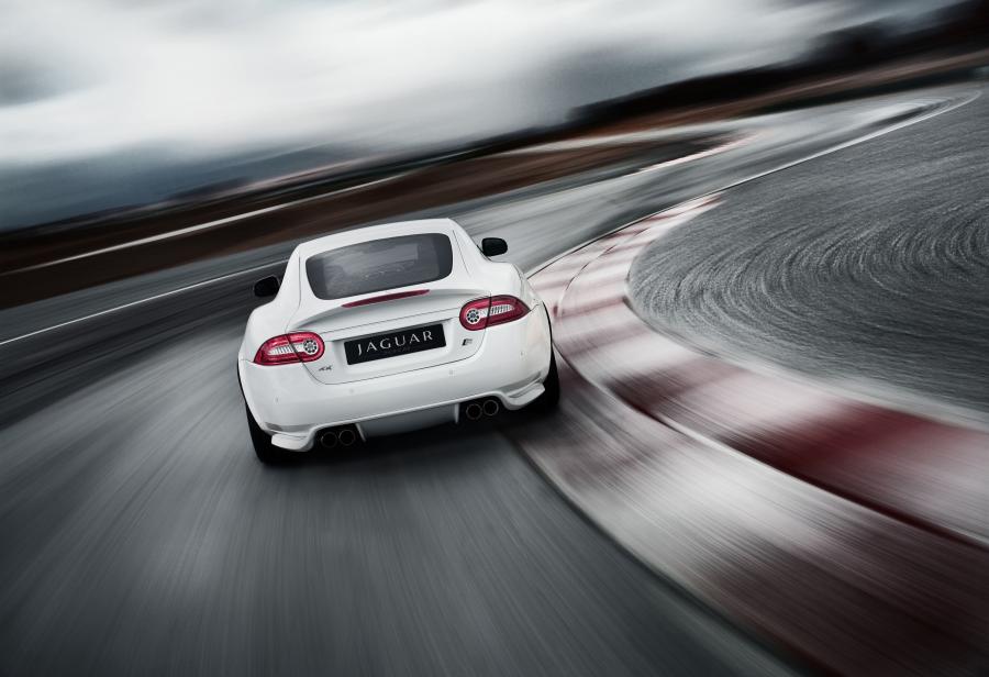  Jaguar XKR Black Pack 2010 года  (фото 7 из 23)